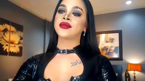 UrMajestyTyra online show from 03-05-25, 01:10