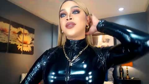 UrMajestyTyra online show from 03-06-25, 12:21