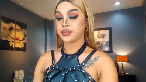 UrMajestyTyra online show from 03-12-25, 01:03