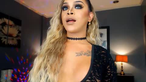 UrMajestyTyra online show from 09-15-25, 01:38