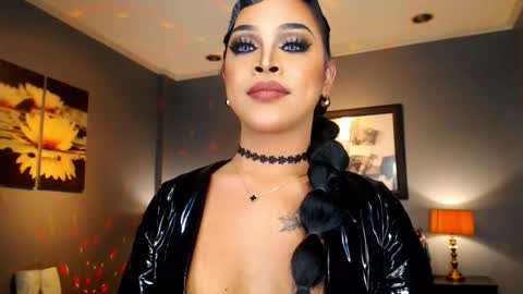 UrMajestyTyra online show from 10-03-25, 02:19