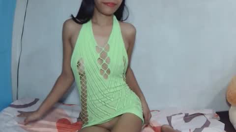 It me SHELLA  online show from 02-19-26, 04:52