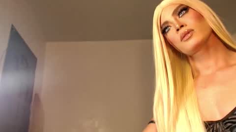 Snapshot of urnauthy_ciliaxxx chatting on 01-30-25, 09:15 cecilia online show from 01-30-25, 09:15