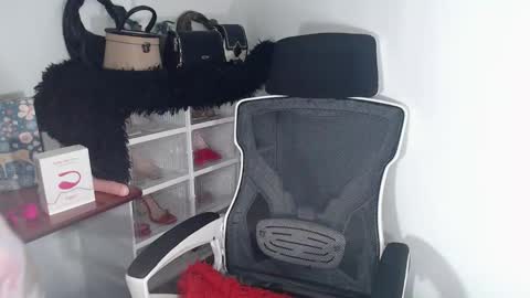 Lhea online show from 02-10-26, 11:03