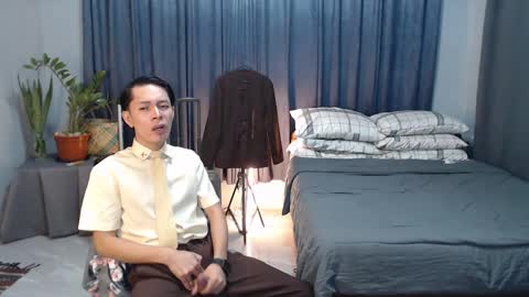 Mel online show from 02-24-25, 04:27