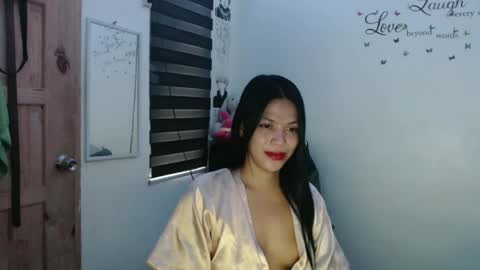 hi im kim online show from 02-18-25, 02:49