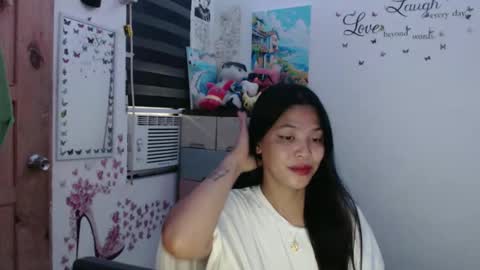 hi im kim online show from 10-24-25, 01:57