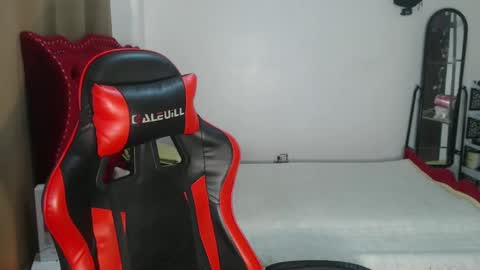 Janine online show from 01-11-25, 05:20