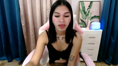 ursweet_zeviixx online show from 02-07-25, 01:04