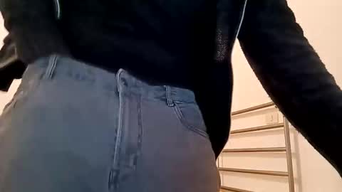 ursweetdreamx online show from 12-17-25, 04:13