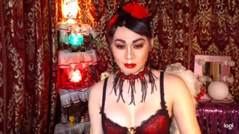 Snapshot of urtimelessbeauty chatting on 06-27-26, 08:03 Merca online show from 06-27-26, 08:03