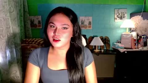 YOURGIRLCAMILLA online show from 11-30-25, 04:05