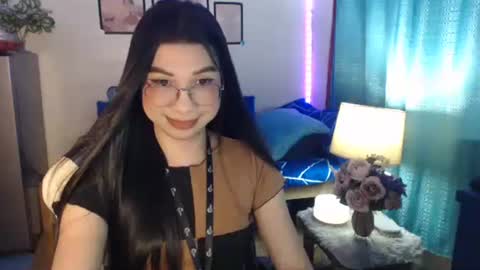 Ashley Kate Mateo Gray online show from 12-20-24, 10:27