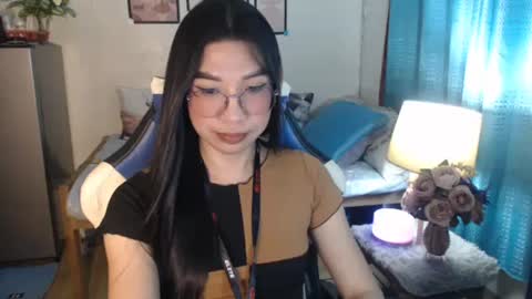 Ashley Kate Mateo Gray online show from 02-20-25, 10:48