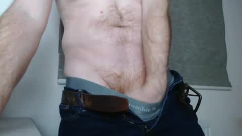 Snapshot of us5030 chatting on 12-19-24, 11:57 US5030 online show from 12-19-24, 11:57