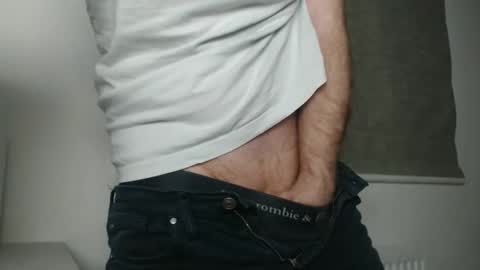 Snapshot of us5030 chatting on 03-01-26, 05:26 US5030 online show from 03-01-26, 05:26