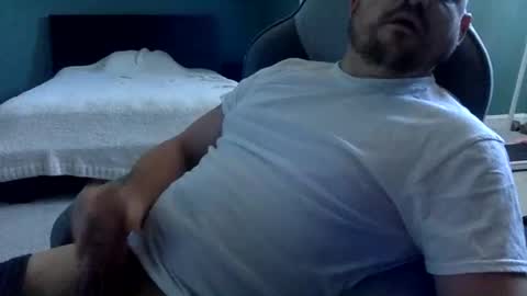 JayDee20420 online show from 12-18-25, 04:35