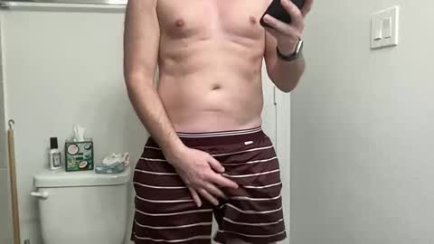 Snapshot of usasses3 chatting on 10-19-25, 05:19 usasses3 online show from 10-19-25, 05:19