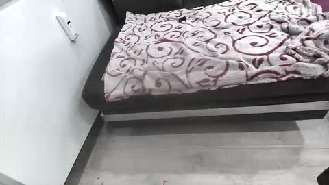 BamBam online show from 12-21-25, 11:01