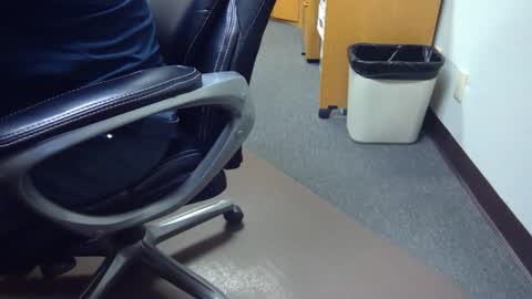 useemie online show from 10-28-25, 10:45