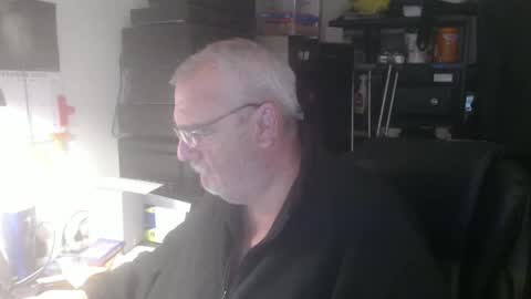 Eric online show from 10-14-25, 02:12