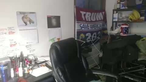 Eric online show from 11-06-25, 12:17