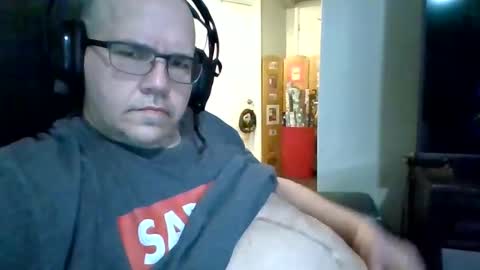 Snapshot of usstarr1 chatting on 12-23-24, 06:27 usstarr1 online show from 12-23-24, 06:27