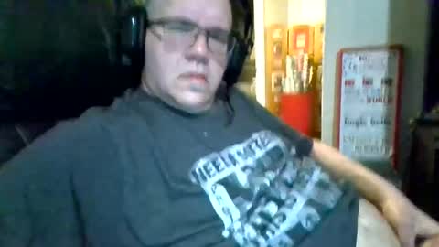 Snapshot of usstarr1 chatting on 01-04-25, 01:21 usstarr1 online show from 01-04-25, 01:21