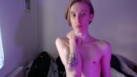 Snapshot of usuck364662 chatting on 12-09-24, 10:11 Excuse me online show from 12-09-24, 10:11