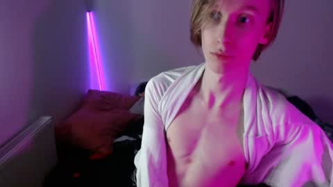 Snapshot of usuck364662 chatting on 01-14-25, 07:48 Excuse me online show from 01-14-25, 07:48