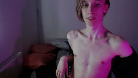 Snapshot of usuck364662 chatting on 01-24-25, 02:19 Excuse me online show from 01-24-25, 02:19