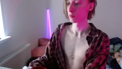 Snapshot of usuck364662 chatting on 02-19-25, 04:12 Excuse me online show from 02-19-25, 04:12