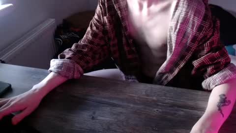 Snapshot of usuck364662 chatting on 03-04-25, 04:49 Excuse me online show from 03-04-25, 04:49