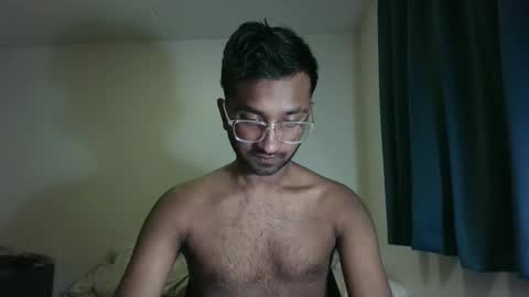 Snapshot of utown_bayee chatting on 12-16-25, 08:08 utown bayee online show from 12-16-25, 08:08