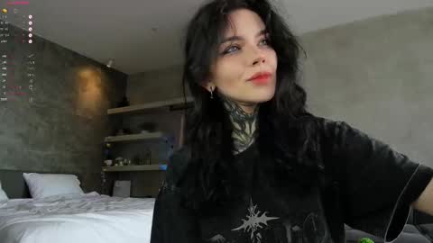 Eva online show from 12-01-25, 06:07