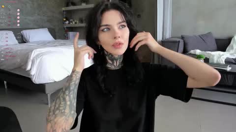 Eva online show from 12-03-25, 06:32