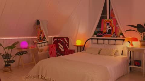 Anika On vacation online show from 02-19-25, 06:54