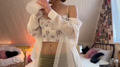 Anika On vacation online show from 03-24-26, 01:05