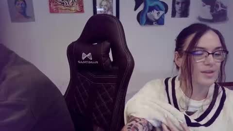 Snapshot of vagelicious chatting on 10-05-25, 09:34 vagelicious online show from 10-05-25, 09:34