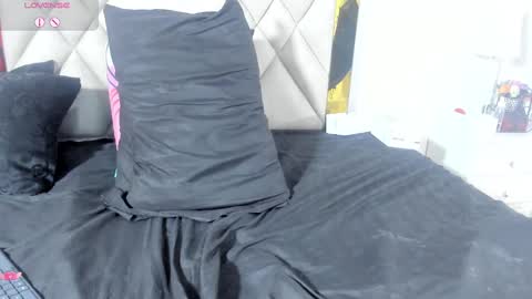 vahioleth  online show from 02-19-25, 10:42