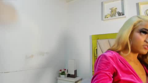 vahioleth  online show from 11-05-25, 03:06