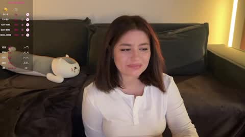 Snapshot of vaiee chatting on 02-19-25, 04:44 Valery online show from 02-19-25, 04:44