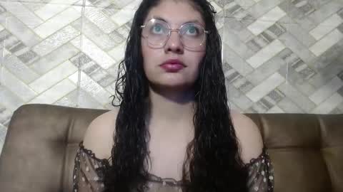 Snapshot of vainilla_cam chatting on 11-25-25, 01:16 Vainilla online show from 11-25-25, 01:16