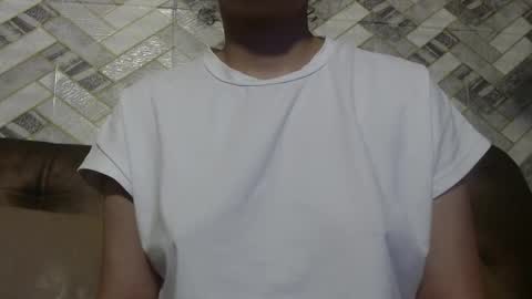 Snapshot of vainilla_cam chatting on 11-26-25, 02:12 Vainilla online show from 11-26-25, 02:12