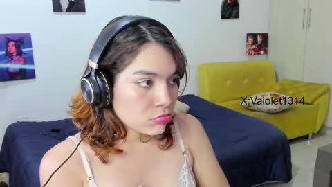 Vaiolet1314 online show from 01-15-25, 11:00