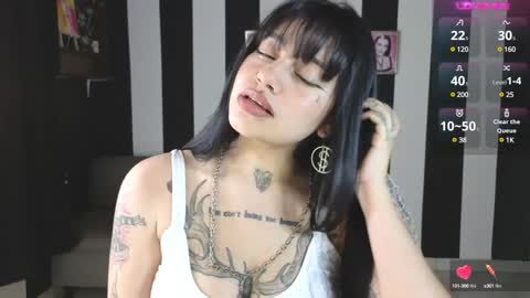 first of all... who are u online show from 01-10-25, 07:25