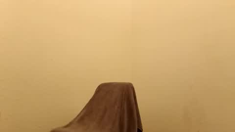 Snapshot of valdovinosr345 chatting on 11-17-25, 05:57 Daddy 007 online show from 11-17-25, 05:57