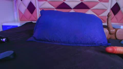 Valentina online show from 09-22-25, 07:27