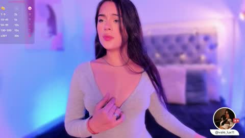 Valentina online show from 11-08-25, 04:12