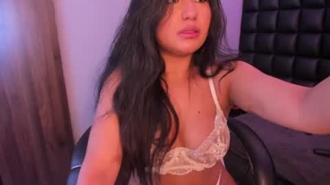 Snapshot of valen_lopeez chatting on 07-23-26, 06:22 valen lopeez online show from 07-23-26, 06:22